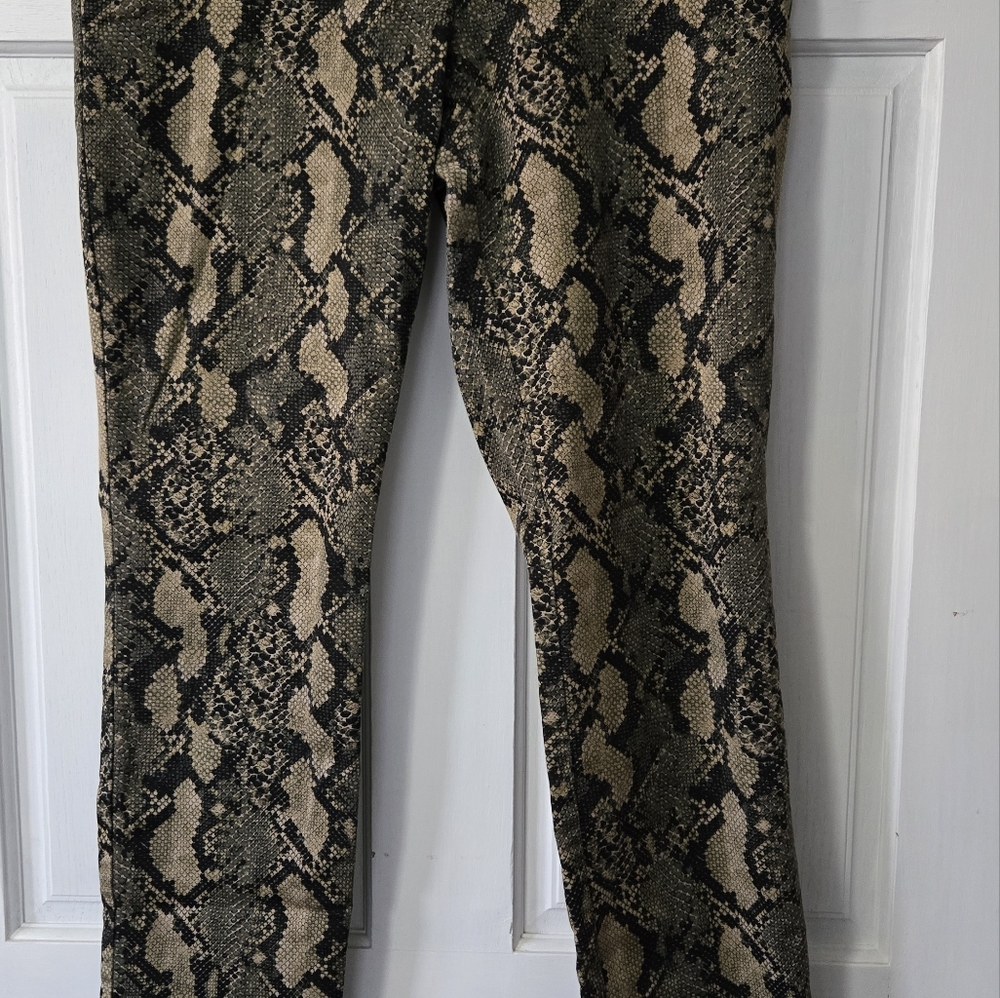 H&M Snake Print Capris